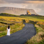 Don´t be afraid! || ¡No tengas miedo! (Classiebawn Castle and Benbulben Mountain, Mullaghmore; County Sligo. Ireland)